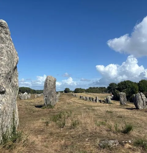 Carnac megaliths alignments
