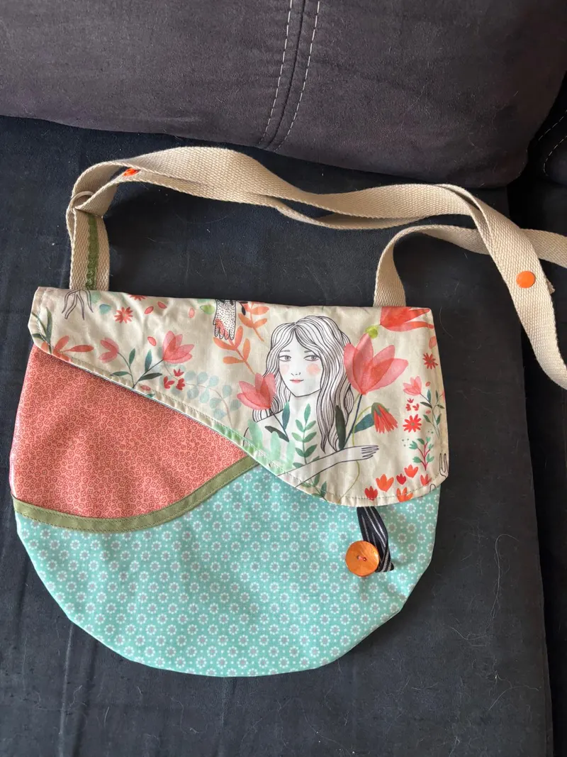 Handmade crossbody bag with floral illustration by Hermine Goutelette