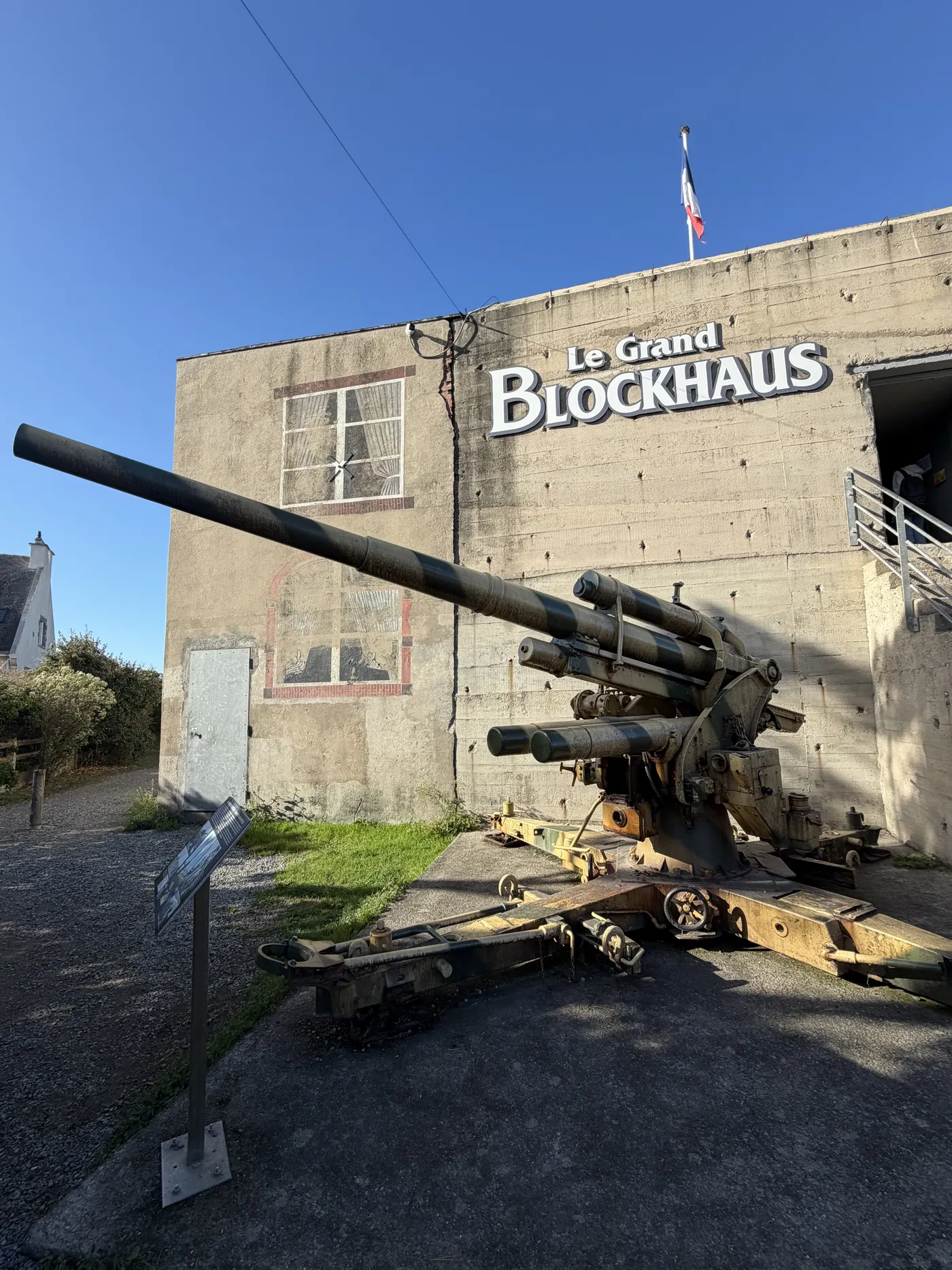 German 88 mm gun outside the Grand Blockhaus at Batz-sur-Mer
